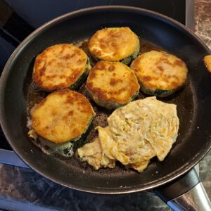 Zucchinischeiben paniert